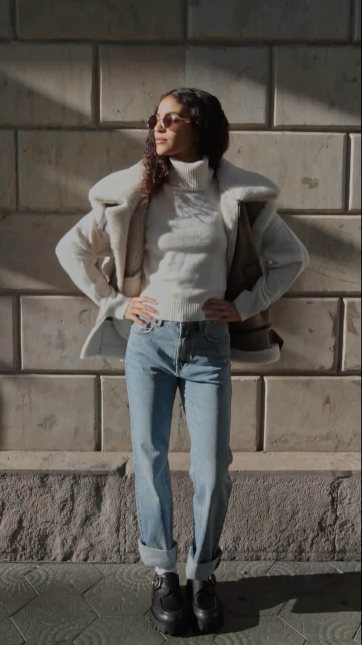 Stradivariusのインスタグラム：「It’s officially jacket szn 🧥 @sabrine.zd #stradilooks #stradivarius」