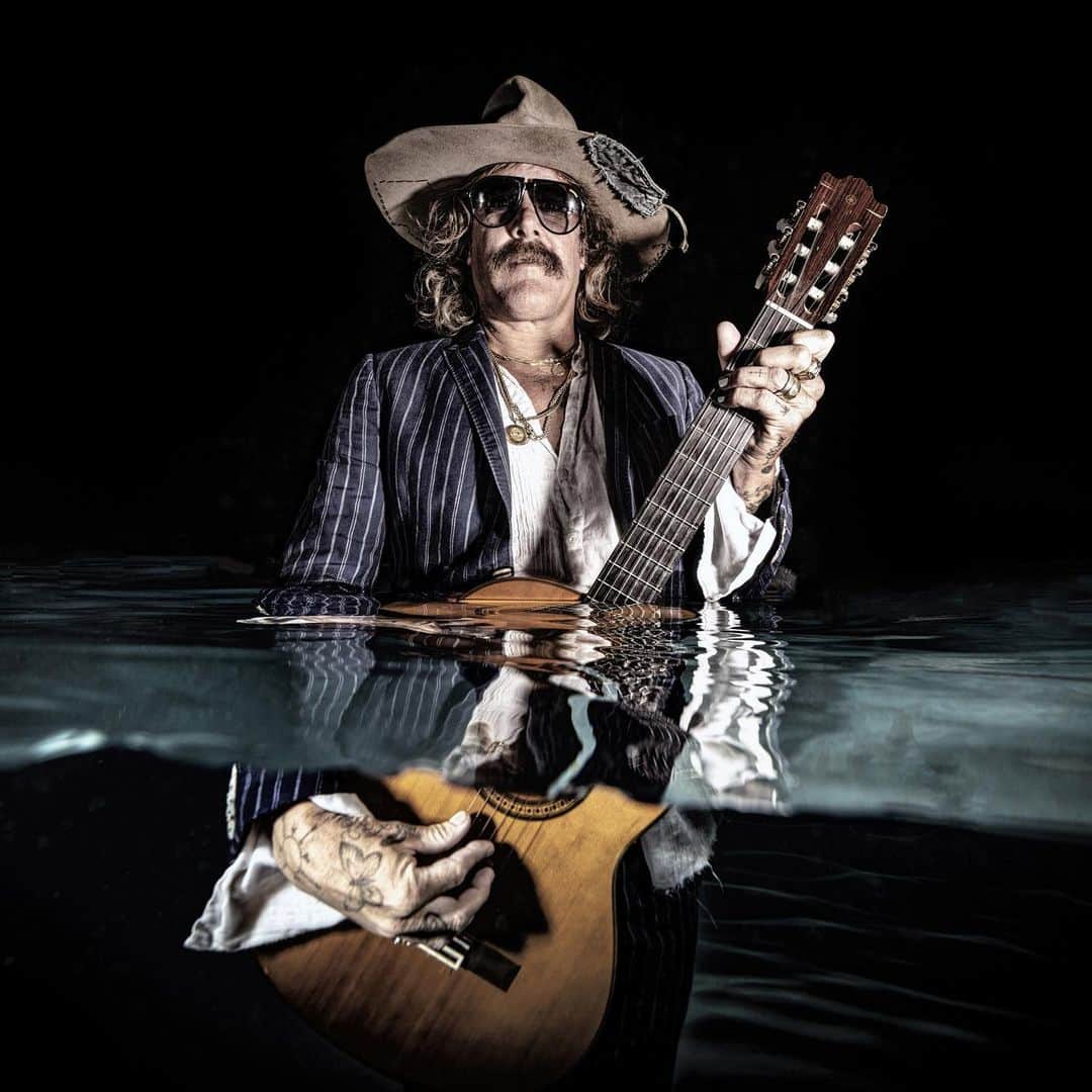Donavon Frankenreiterのインスタグラム：「NEW SHOW ANNOUNCEMENT! 📢 Don't miss Donavon Frankenreiter backed by Goodnight, Texas in the Ivy Ballroom Saturday, March 2nd. Special guest Madeline Hawthorne will be the first three opener. Tickets go on sale this Friday, October 27th at 10AM!」