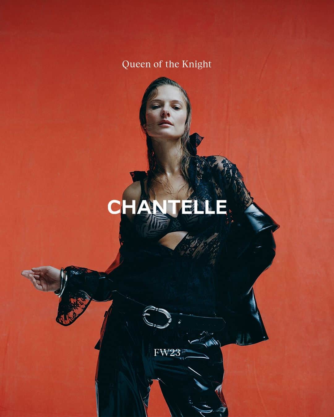 シャンテルのインスタグラム：「QUEEN OF THE KNIGHT — FALL-WINTER 2023 COLLECTION  TANYA FOR CHANTELLE. PHOTOGRAPHED BY RENAUD CAMBUZAT. PARIS, FRANCE.  @rubanoid_ is wearing ‘Graphic Allure’, @Chantelle_Paris new daily must-have line. is wearing ‘Graphic Allure’, @Chantelle_Paris new daily must-have line.  #ChantelleParis #FW23 #ChantelleGraphicAllure」