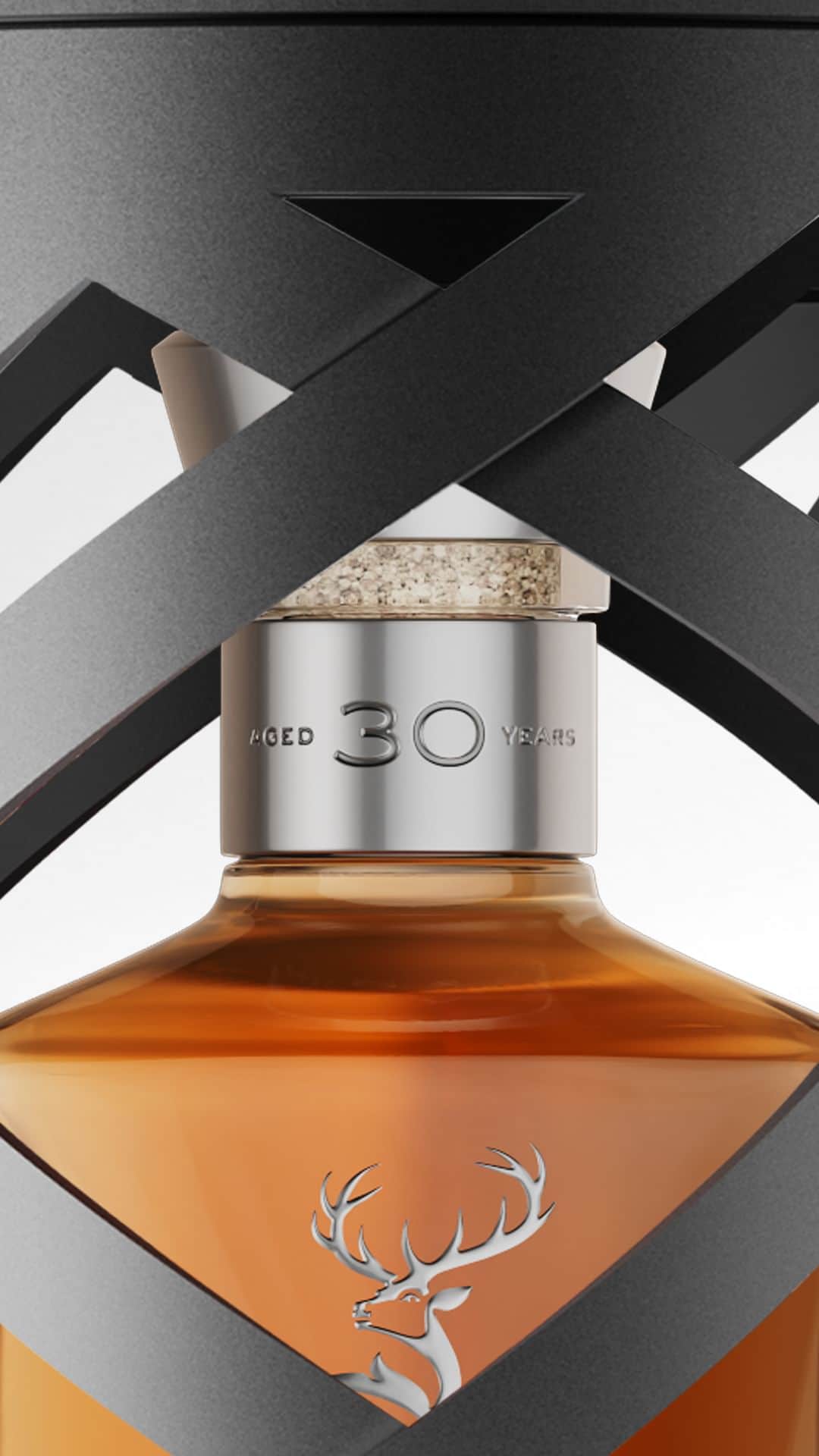 Glenfiddichのインスタグラム：「Three decades, captured. Time stilled, forever. An experience to savour.   Thirty years ago, our Malt Master laid down the spirit to create an exemplary single malt. More than simply a remarkable whisky, it is forethought, expectation, anticipation embodied.  Find out more about Suspended Time in the link in bio.  Skilfully crafted. Enjoy responsibly.   #Glenfiddich #Glenfiddich30 #TimeReimagined #SuspendedTime」