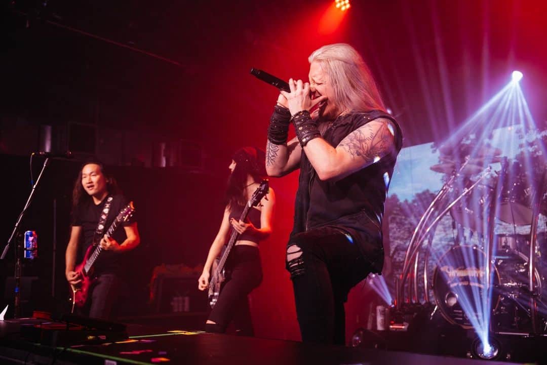 DragonForceのインスタグラム：「Austin, Texas - we had a blast playing for you last night 🎉 Dallas, you have some big shoes to fill 👞  📸: @timcayem」