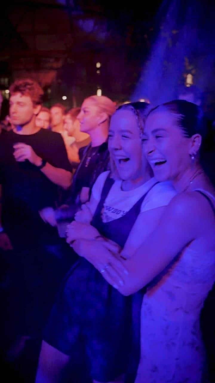 ル・ユースのインスタグラム：「tour so far </3  (the sultan + shepard remix of IWLALO is out this week!)  upcoming 𝗔𝗕𝗢𝗨𝗧 𝗨𝗦 tour dates 10/27 Santa Fe, NM (360°) 10/28 San Diego, CA 11/10 Tempe, AZ (360°) 11/11 San Francisco, CA (360°) 11/12 Calgary, AB (360°)  11/17 Miami, FL 11/18 Chicago, IL (360°) 11/24 Edmonton, AB (360°) 11/25 Toronto, ON (360°) 12/1 Los Angeles, CA (360°) 12/2 Sacramento, CA (360°) 12/8 Washington, DC (360°) 12/9 Brooklyn, NY (360°) 12/15 Seattle, WA (360°) 12/16 Honolulu, HI (360°)」