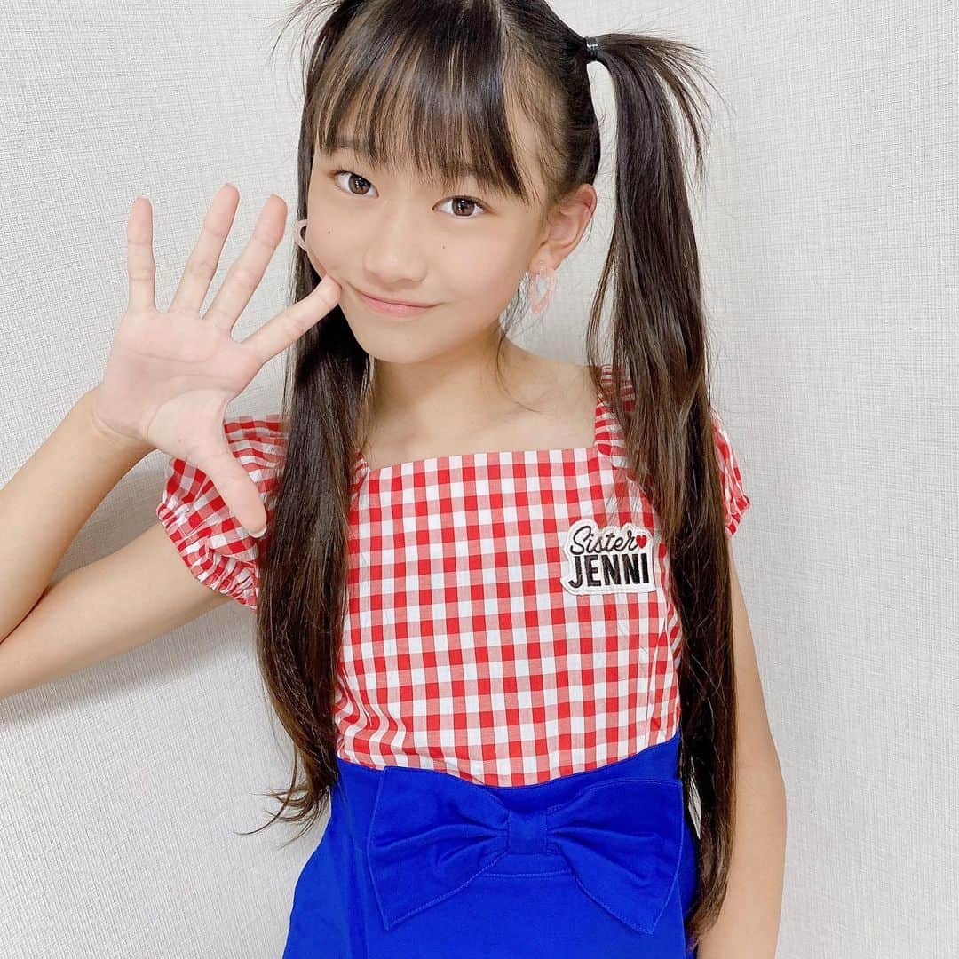 のインスタグラム：「💙💗藤林夢(Yume)💗💙 @yumemama.mini   ❤︎ ❤︎ ❤︎  #藤林夢#夢#ゆめ#ユメ#yume#유메#okinawa#japan#girl#4xstAr5#シスタ#dance#sing#model#japanese#pink#ティーンアイドル#アイドル#プレティーン#idol#ジュニアアイドル#最強#小学生#js6#女の子#pretty#love#cute#💗#親管理」