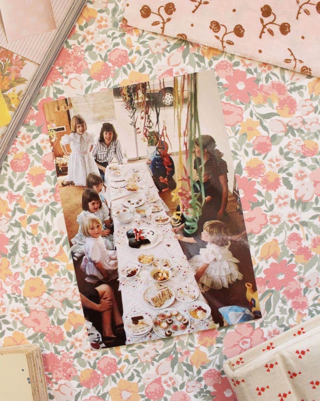ローラアシュレイさんのインスタグラム写真 - (ローラアシュレイInstagram)「So many of us have our own Laura Ashley story, and as part of our 70th Anniversary celebration, we want to look back together and remember your fondest Laura Ashley memories.⁣⁣⁣ ⁣⁣⁣ Whether it's your earliest memory of your childhood bedroom or how your Laura Ashley wedding dress made you feel on your special day, we want to hear and see it all.⁣⁣⁣ ⁣⁣⁣ We would like to encourage you to share your memories, photos or videos with us (through posts, comments, private messages or email) with the #MyLauraAshleyStory, so that we can save these memories as part of the Laura Ashley legacy for years to come.⁣⁣⁣ ⁣⁣⁣ If you would like to email your submissions to us, please do so at hello@lauraashley.com.⁣⁣」10月25日 2時00分 - lauraashleyuk
