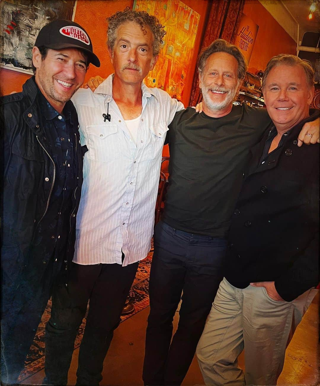 ロブ・モローのインスタグラム：「Saw brilliant & fascinating play “Sea of Terror” written/directed by @samcatlin317 with my pal #JohnAles and ran into these mooks @wumpyinc & @spencergarrett1 This is the last weekend of the short run.  Someone should move this play.  It deserves a longer life.  Great cast @julie_dretzin @Paul/schulze @amyscribnerpix  @jackassdog」