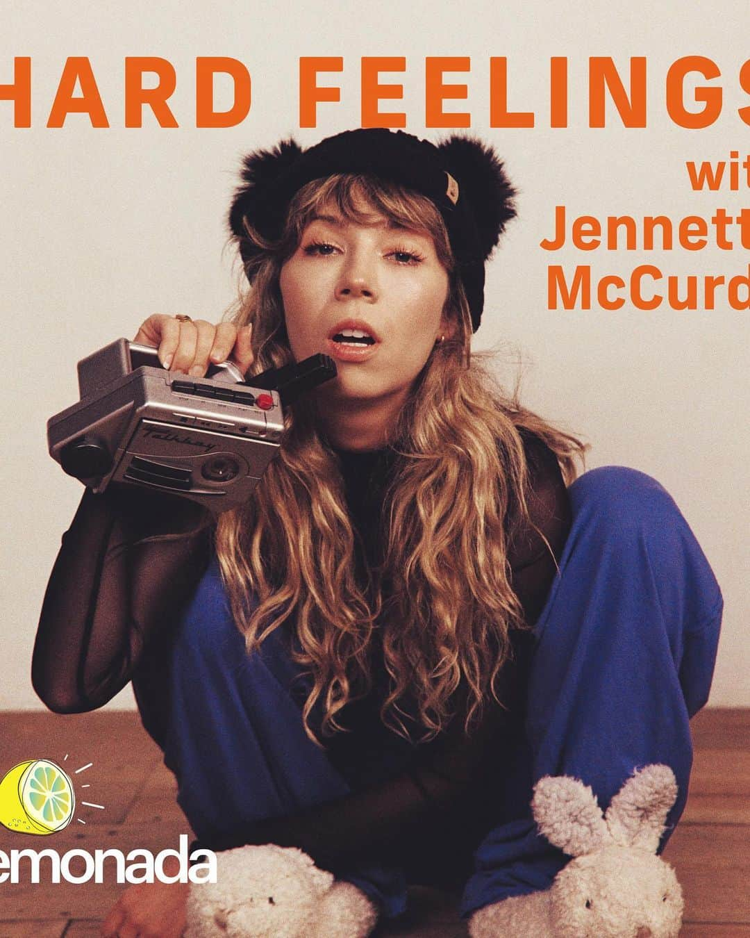 ジェネット・マッカーディさんのインスタグラム写真 - (ジェネット・マッカーディInstagram)「my podcast hard feelings is out now. you can listen to the first two episodes at the link in my bio.   thank you @lemonadamedia - especially @jessicacordovakramer and @wittelstephanie for supporting me in saying whatever i want, kegan and aria for editing so many rounds of notes up until the last second, hannis brown for your wonderful music, @selashiloni for your brilliant photography, and everybody else on the team who’s put so much time and energy into this. i appreciate you all.   churros are better in japan.」10月25日 2時42分 - jennettemccurdy