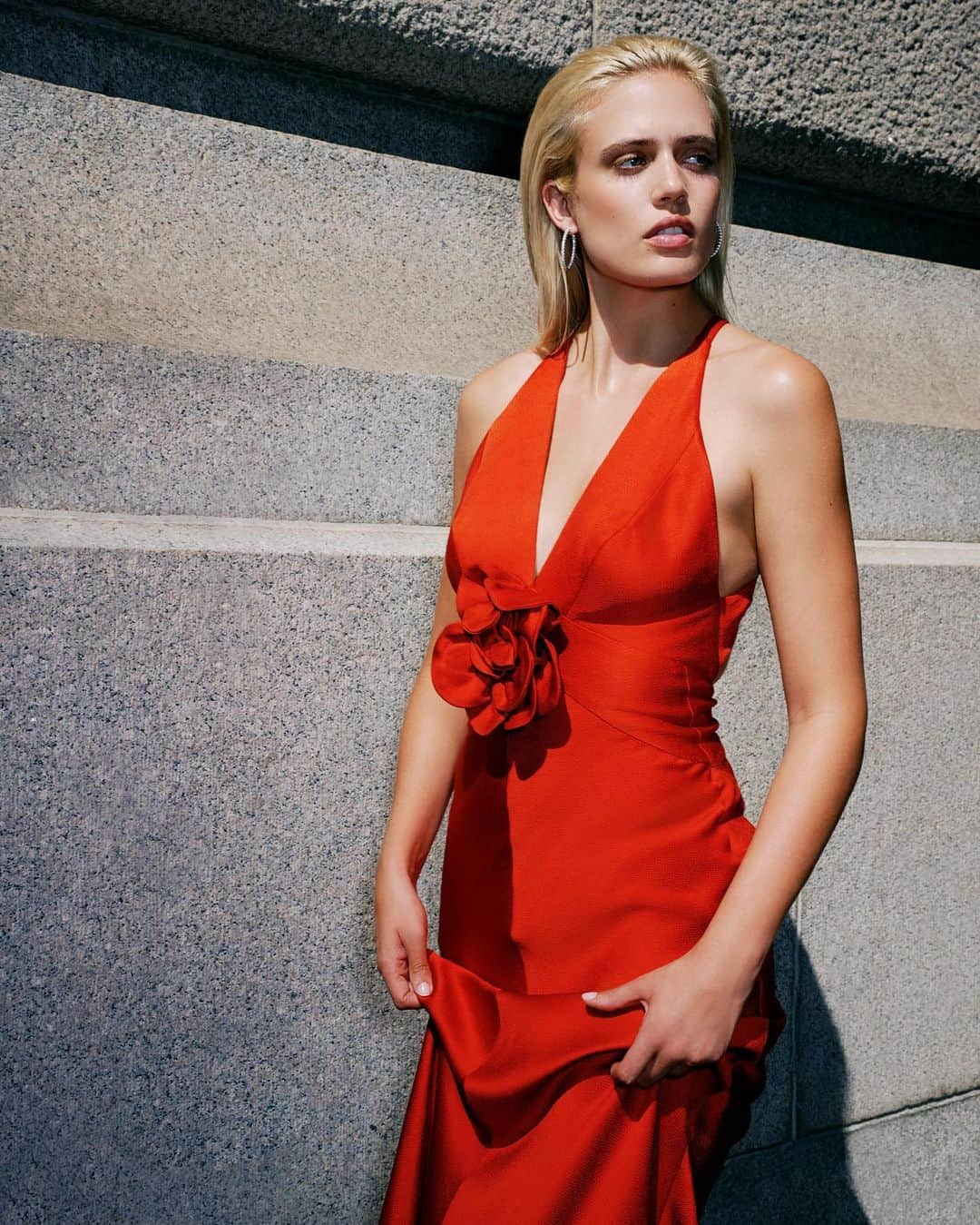 Saks Fifth Avenueのインスタグラム：「@silviatcherassi’s gown is further evidence there’s no stopping the It color from dominating our wardrobes this fall. ❤️🌹 Tap or head to the link in our bio to shop. #Saks」