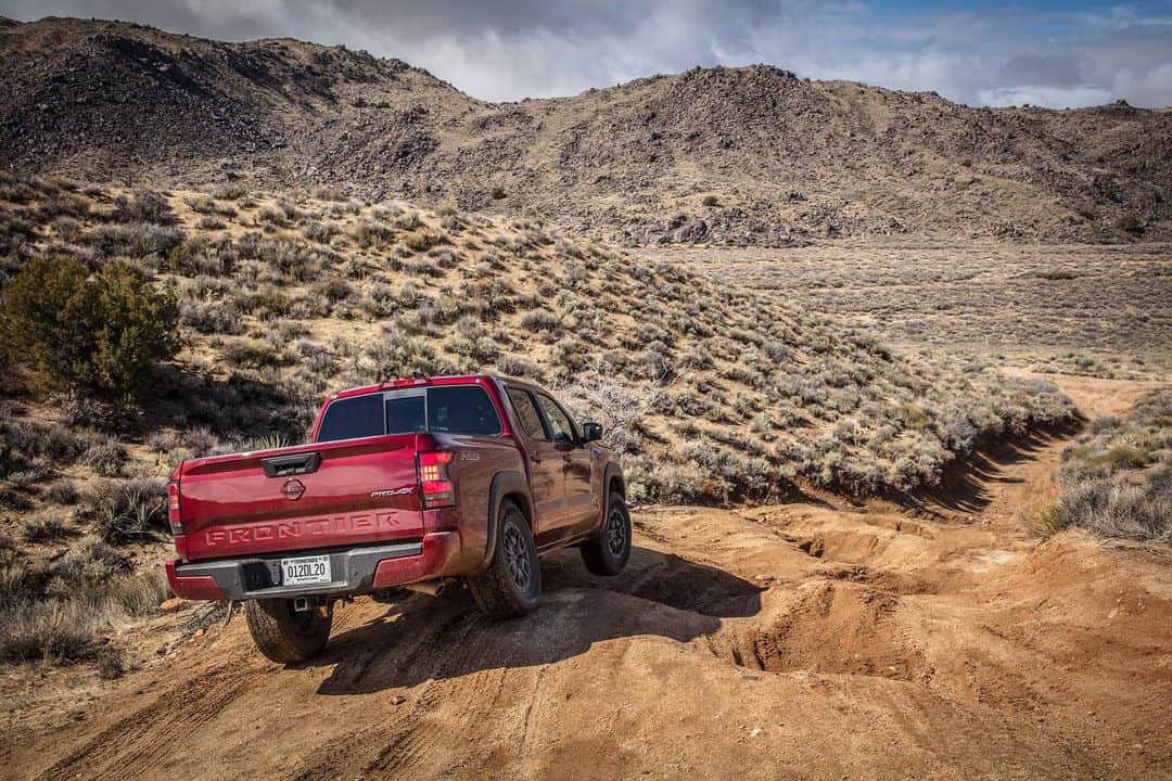 Nissanさんのインスタグラム写真 - (NissanInstagram)「In 1983, Nissan dared to tackle the Mojave Road’s extreme desert conditions in the original Hardbody. Forty years later, we did it again in the new Frontier! 🔥   #Nissan #NissanFrontier #Daring23 #Nissan90th #Frontier #Truck #TruckLover #TruckLovers #PickUpTruck #PickUp #Adventure #OffRoad」10月28日 23時30分 - nissan