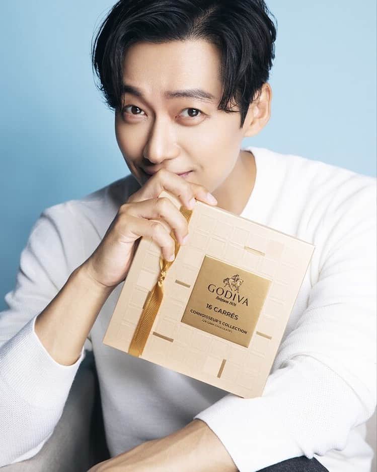 ナムグン・ミンのインスタグラム：「🍫💝」