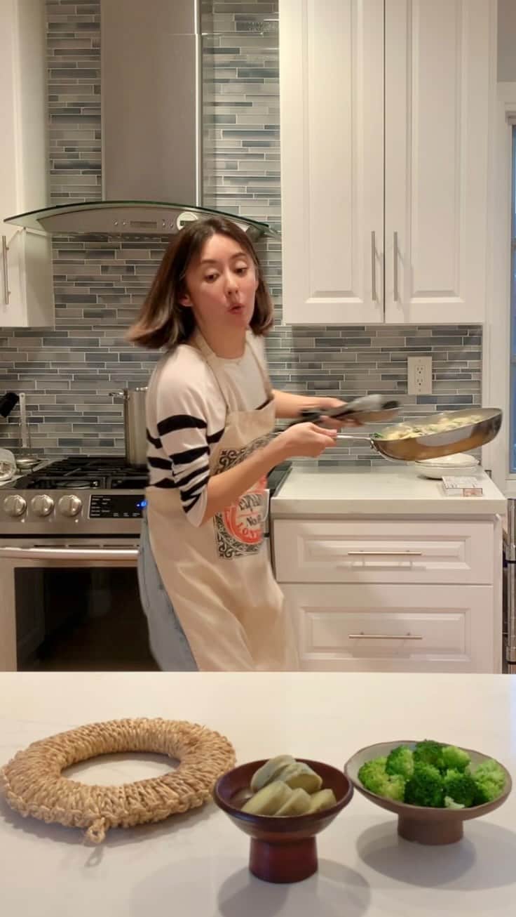 高木りなのインスタグラム：「息子たちをスクールからピックアップしてからのダッシュで晩ごはん作り。15分でクリームパスタの完成🙌🏻 아이들 학교에서 픽업하고 후다닥 15분만에 완성한 크림 파스타!」