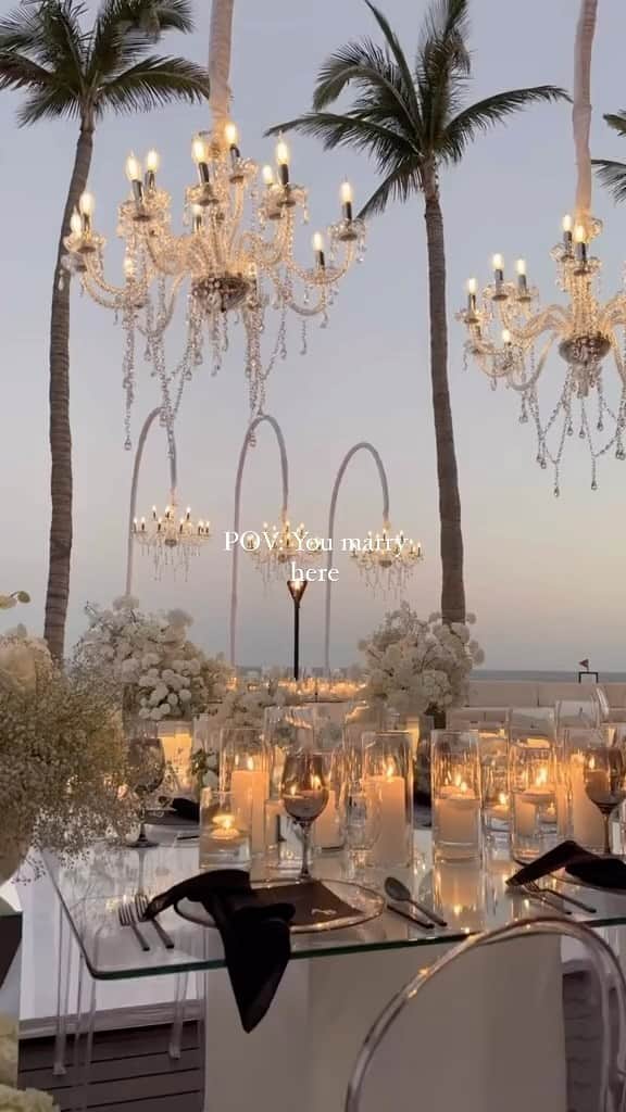 WEDDING APPARELのインスタグラム：「Elevating the execution to unfold the magic for the destination wedding in Cabo, Mexico ✨  Find your dream @weddings with us 💖  🎥 Appreciate the great video of @jimketevents   #wedding #marriage #weddingplanning #weddingideas」