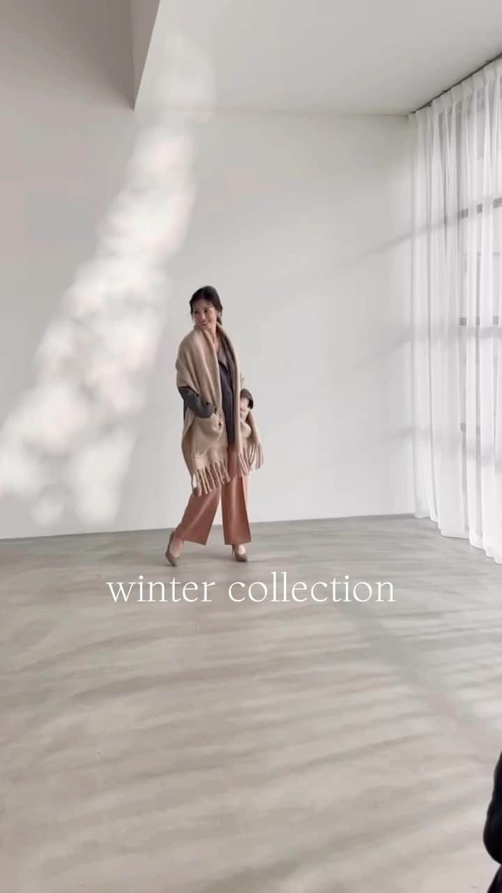 EDIST. CLOSET のインスタグラム：「EDIST. CLOSET winter collection  撮影現場に潜入👓  冬の新作アイテムを含む"スタイリスト監修おすすめコーデセット"は10/27 から随時公開いたします✨  _______________________________ #冬コーデ #大人カジュアルコーデきれいめコーデ #オフィスカジュアルコーデ #大人可愛いコーデ #アラフォーファッション #働くママの味方」