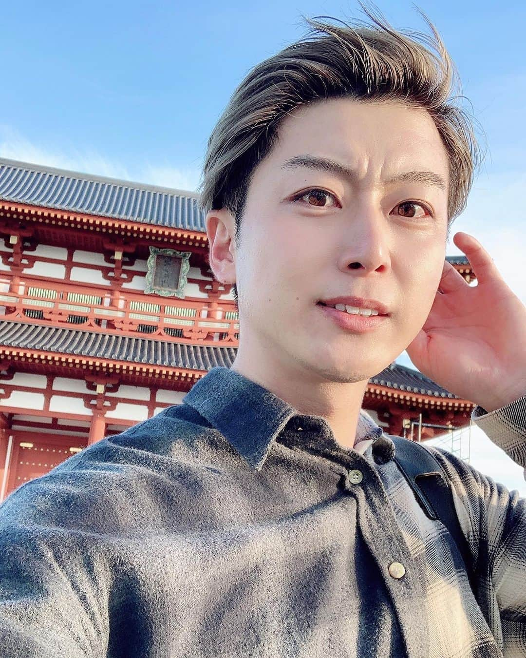 上田悠介のインスタグラム：「故郷の景色は美しくて、風は優しくて、悠久の時を感じました。 もっと奈良を好きになれました。  #俳優 #役者 #アニメ #ミュージカル #舞台 #表現 #芸術 #演劇 #actor #animation #anime #japan #japanese #handsome #followme #tokyo #instafollow #帅哥 #미남　#japananime」