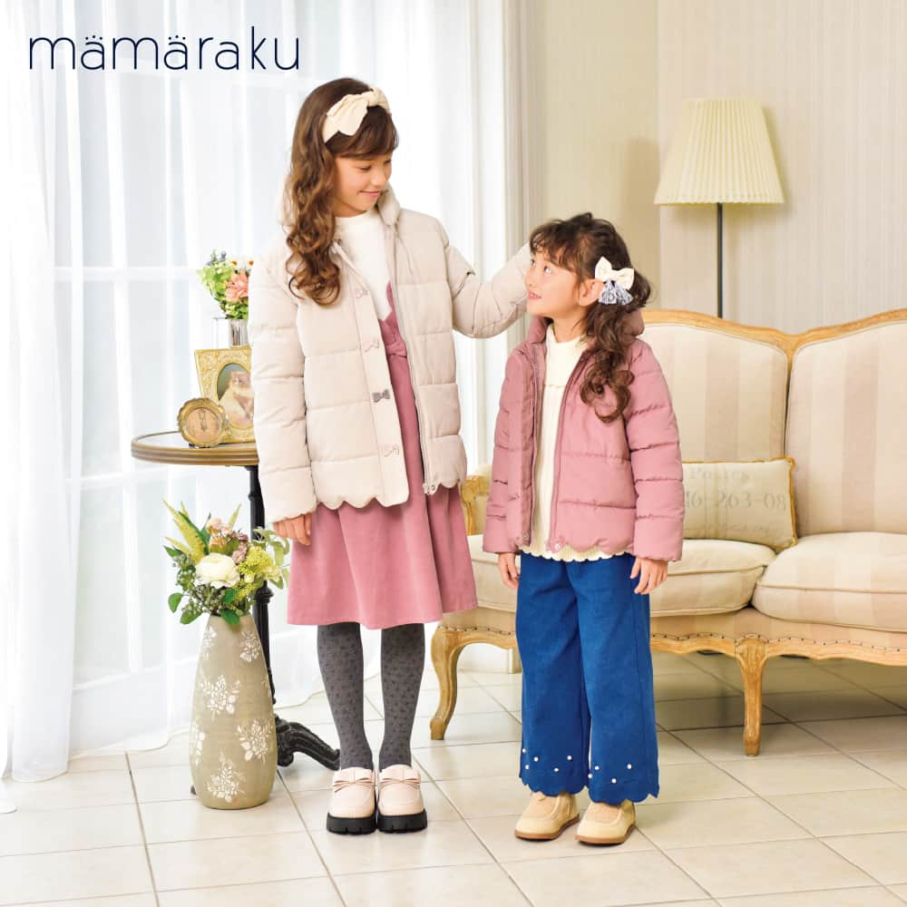 バースデイのインスタグラム：「💁🏻‍♀️110～140cmアイテムはこちら💓 次のmamaraku（@mamarakuofficial）はお姉さん向け👧🏻  ❤️ママラクアイテムここが魅力👇 ✅ジャケットからボトムスまで揃えられる ✅リンクコーデ・お揃いコーデ可能 先程のベビーアイテムとのリンクも◎  デザインも豊富なので、 お子様好みのアイテムを是非探してみてね👀  ＼今週のチラシはもう確認しましたか？／ まだ！という人はプロフィール（@grbirthday）の URLから✓できます🎵  ♡気になるアイテムがあったら、保存🔖してお店へGO💨✨  ----------------------------- 【画像1枚目】 モデル左 身長：137cm/着用サイズ：140cm モデル右 身長：114cm/着用サイズ：110cm  品名：ヘアアクセサリー各種 価格：本体390円（税込429円） 品番：324-1384（モデル左着用）、324-1416（モデル右着用）、他  【画像2枚目】 品名：ガールズ ジャケット 価格：本体2,790円（税込3,069円） 品番：215-0759、265-0667（上）、215-0756、265-0664（下）、他 サイズ：100・110・120・130・140cm  【画像3枚目】 品名：ガールズ ワンピース各種 価格：本体1,790円（税込1,969円） 品番：222-1581（上・中薄橙）、222-1578、272-0490（左下・中桃）、272-0488（右下）、他 サイズ：130・140cm  【画像4枚目】 品名：ガールズ プルオーバー各種 価格：本体1,490円（税込1,639円） 品番：212-0994（左上・中白）、213-0290（右上・中赤）、212-0991（左下）、212-0988（右下）、他 サイズ：110・120cm  【画像5枚目】 品名：ガールズ デニムパンツ 価格：本体1,790円（税込1,969円） 品番：216-0991（左）、216-1119（右）、他 サイズ：110・120cm  【画像6枚目】 品名：ガールズ ロングパンツ 価格：本体1,490円（税込1,639円） 品番：216-1244（左）、216-1180（右）、他 サイズ：100・110・120cm  【画像7枚目】 品名：ガールズ レギンス 価格：本体990円（税込1,089円） 品番：267-0894（左）、267-0890（右）、他 サイズ：130・140cm -----------------------------  ✔他の投稿はプロフィールからCHECK @grbirthday  店舗により在庫が異なりますので、 お近くの店舗にお問い合わせください。  売り切れの際はご容赦ください。  #毎日がバースデイ #バースデイ #バースデイ購入品 #子供服 #ママの味方のバースデイ #mamaraku #ママラク #mamarakuコーデ #ママラクコーデ #mamaraku購入品 #ママラク購入品 #ママライフ #パパライフ #シンプルコーデ #ガールズアウター #ジャケット #キッズワンピース #キッズプルオーバー #キッズパンツ #キッズパンツコーデ #キッズレギンス #キッズレギンスコーデ #デニムパンツ #ガールズファッション #おんなのこコーデ #女の子服 #女の子ファッション #女の子のまいにちの服 #女の子のシンプルでかわいい服 #女の子コーディネート」