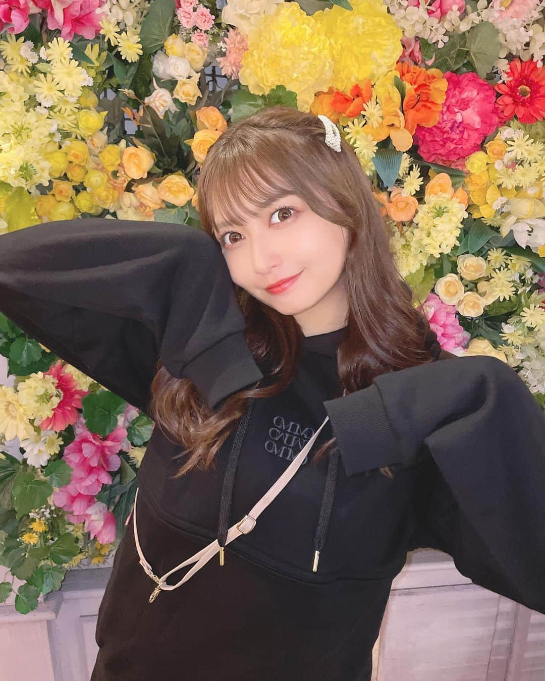 太田里織菜のインスタグラム：「. . 💐 .」