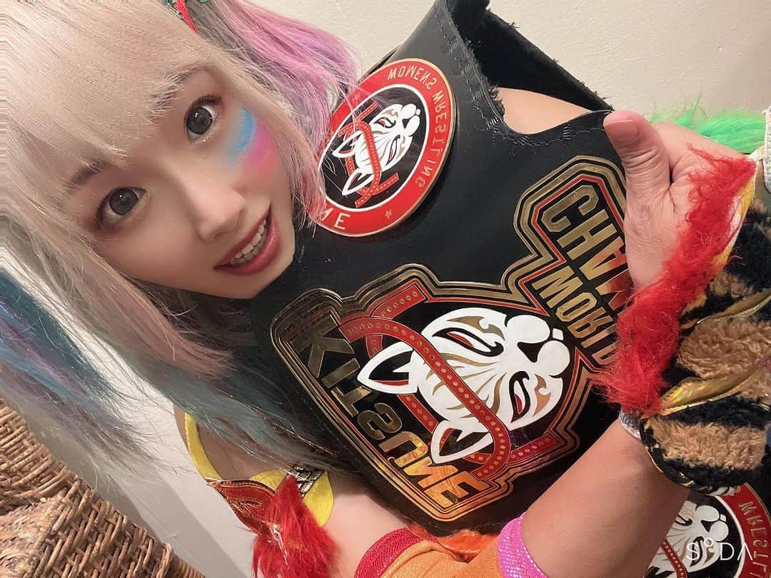 卯渚さやかのインスタグラム：「チャンピオンになりました🦖🔥  #Gyan #unagisayaka #ウナギサヤカ」