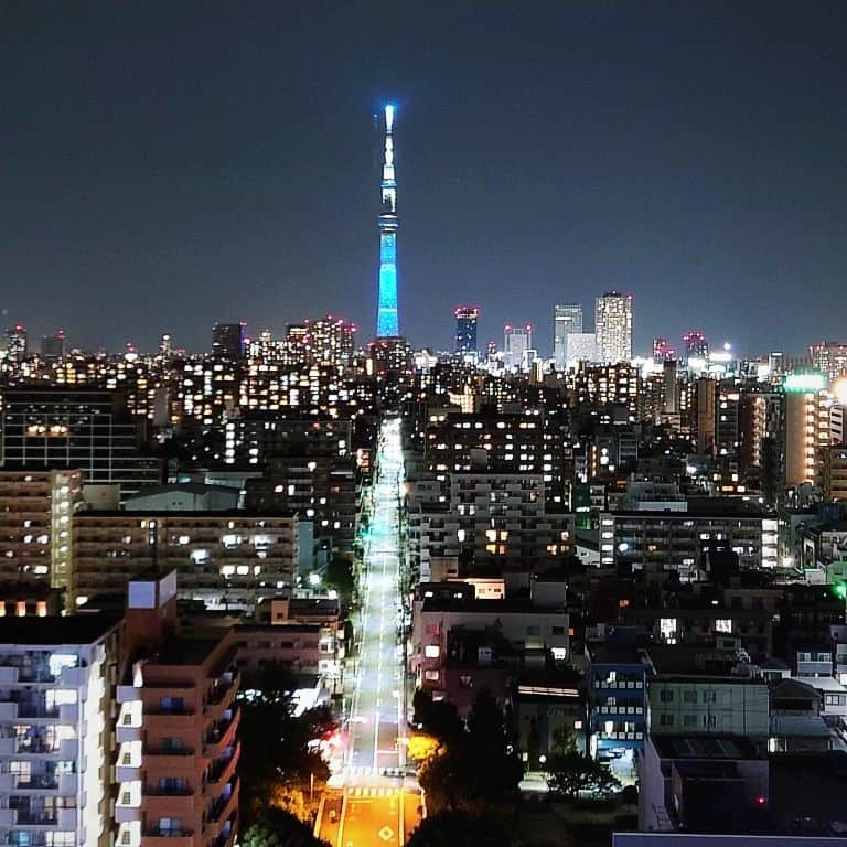 夏井いつきさんのインスタグラム写真 - (夏井いつきInstagram)「【福島富岡町　句会ライブ参加報告 やんすけの巻】  おお～なんと、最前列に座っていたお嬢さんたちは、教員だったのですね！  覚えていますとも～♪やんすけ～特派員報告ありがとう！  正直なレポート、嬉しいよ。  「悔しい」は、大人でも子どもでも、やる気＆動機付けの大事な要素だね。  ▼続きはこちら http://itsuki.natsui-company.com/?eid=7024#gsc.tab=0  日本俳句教育研究会の「全国教室俳句コンテスト」についてもお知らせしています。  -------------------  【こんな手作り句集届きました♪　ヒマラヤで平謝りの巻】  ラジオ『夏井いつきの一句一遊』にもお便りが沢山きてるんだけど、  なんせ文章長くて、なかなか紹介できないのだよ、とほほ。  気の合う仲間たちとの交流を広げていってくれてる俳並連。  なんともあったかな手作りの味です。  ▼続きはこちら http://itsuki.natsui-company.com/?eid=7022#gsc.tab=0  -------------------  【「おうちde俳句くらぶ」推敲という名の復習　沢拓庵の巻】  一句一句と向き合っての、自問自答。  学ぶって、こういうことだと思うんだよね。  学ぶ楽しさを覚えた人は、この後の人生、無敵です♪  ▼続きはこちら http://itsuki.natsui-company.com/?eid=7020#gsc.tab=0」10月25日 9時15分 - natsui_haiku