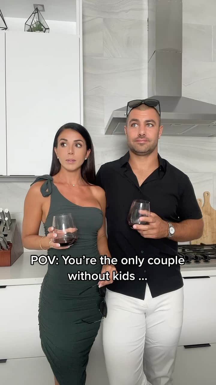 Ainsley Rodriguezのインスタグラム：「Anyone else the last couple in their friends group without kids?! 😂 . PS before you ask- yes, we both want and love kids and they’re a blessing! We’re just enjoying married life for a bit first!」