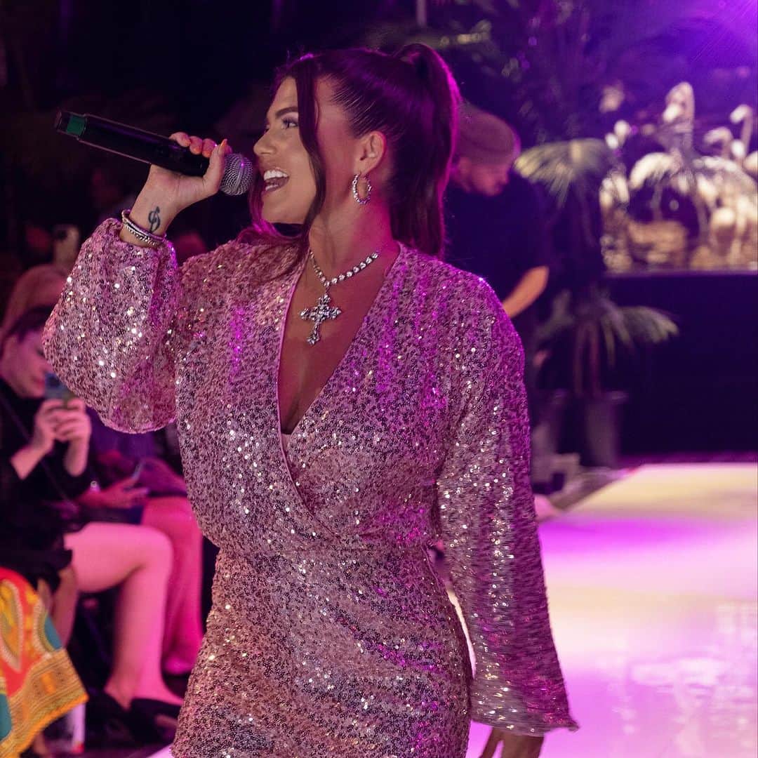 シャネル・ウエスト・コーストのインスタグラム：「So fun performing & featuring my swim line @coastyswim at @preview_models fashion show for #lafw! The models all killed it & looked so beautiful in my line! 🤗🙏🏼🙌🏼💕💖 Fave 1-10?」
