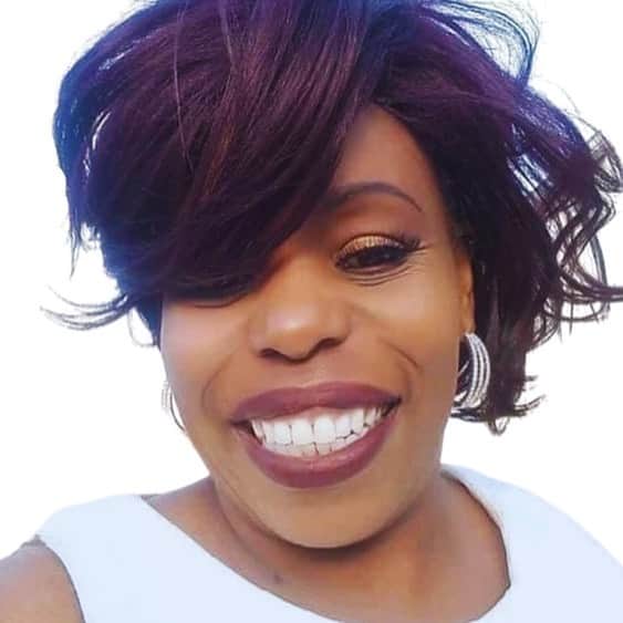 タイリース・ギブソンのインスタグラム：「Dearly beloved big sister Shonta Gibson tomorrow we are going to truly truly CELEBRATE YOUR GLOW!!!!! Your MAGIC!!! You GRACE and your HEART!!!!! It’s so wild and traumatizing to think that we all started off as 6!  Our biological father before my mother and father divorced ]   Then we were down to 5   MOTHER…. RIP  Oldest sister RIP Then you…. RIP  And now it’s just me and my brother TG and TG…   Your ashes and our mothers ashes [ we didn’t and couldn’t officially do a service because my mother passed at the height of the pandemic [ of Covid ] so we are finally going to sprinkle their ashes [ together ] in a very special and SACRET place……. As much as we all think instinctively that we’re gonna be crying and losing it….. The closure of both of you finally having a reading place is going to bring soooooo much joy of my soul and our family…..   To my surprise my mothers BIRTH CERTIFICATE says that she was BORN IN GEOGIA so it’s only right….   We feel your prayers and love…..   This has been very very hard for my family…   We welcome the prayer warriors…  Shonta Gibson and beloved mother Priscilla Gibson tomorrow you will finally REST!!!!!!   I want you to tell me all about it when I see you again!!!!!!」