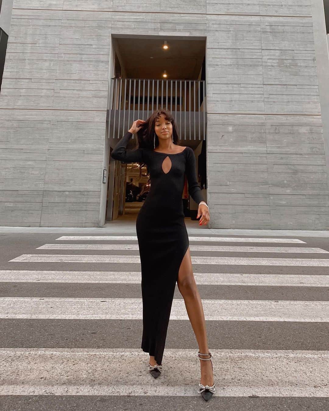 Beginning Boutiqueのインスタグラム：「For those Fall date nights🍷 @iamtristina wears our Inessa Black Off Shoulder Knit Maxi Dress! Shop now as part of our Frenzy 3 for $99 SALE!」