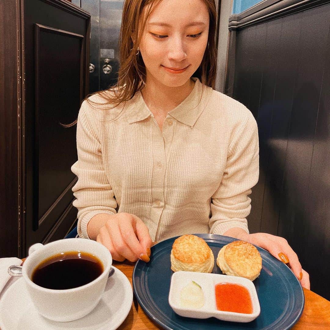 大上陽奈子さんのインスタグラム写真 - (大上陽奈子Instagram)「ライブじゃないときのわたし👩‍🦰 (と、ときどき食べ物).」10月25日 11時14分 - passcode_hina