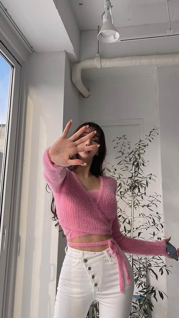 ソアのインスタグラム：「코튼캔디에 #슬릭백 노래 찰떡😛❣️」