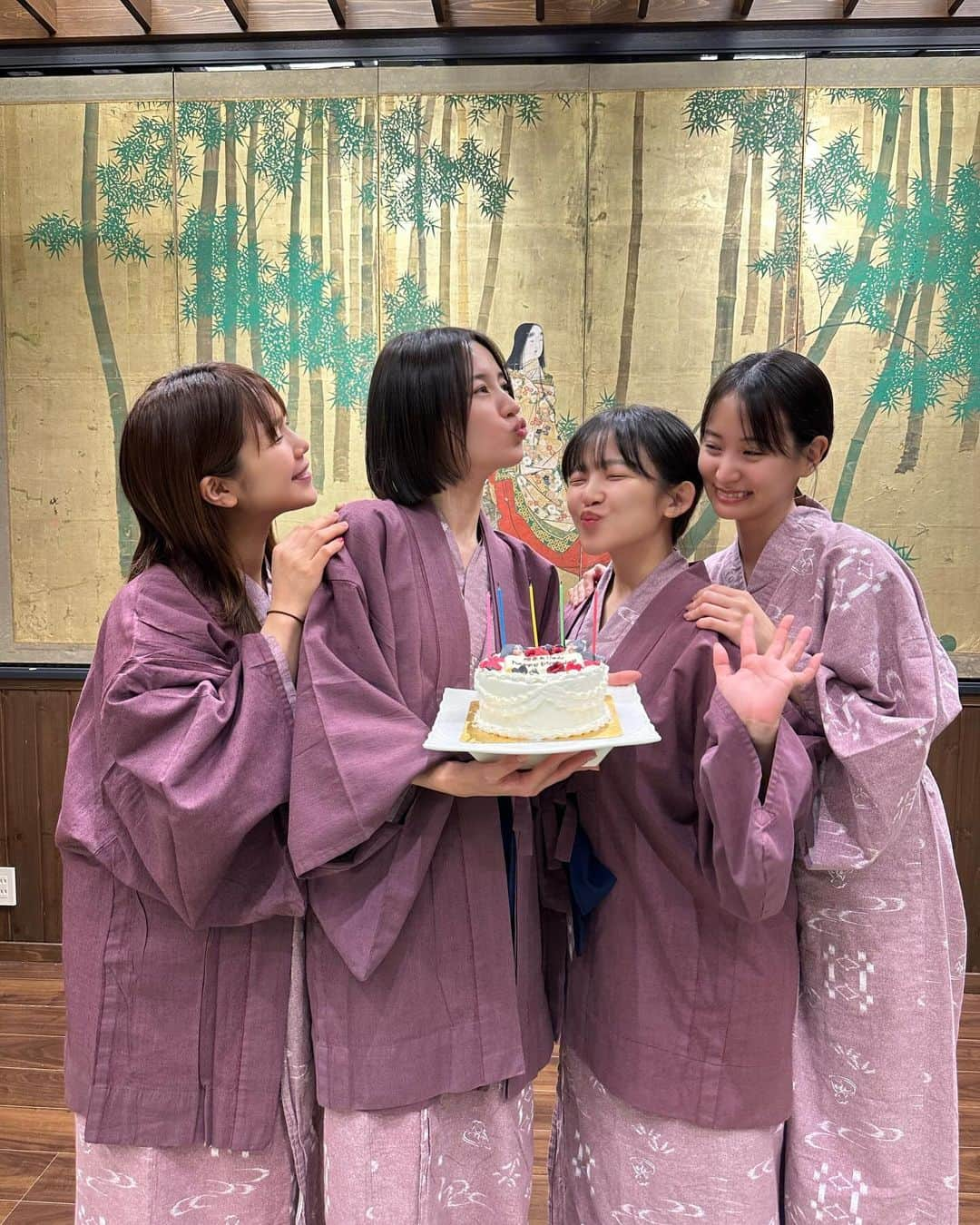 沢辺りおんさんのインスタグラム写真 - (沢辺りおんInstagram)「先日、あやなとじゅんのお誕生日で 日光に旅行に行ってきたよ♨️  大好きで大切な2人☺️☺️ ご飯も美味しくて素敵な宿で大満足！！  2人にとっていい年になりますように！ お誕生日おめでとう☺️❤️❤️  #お誕生日旅行 #東武日光」10月25日 11時27分 - rionsawabe