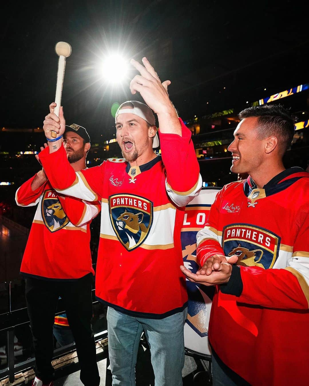 マイアミ・マーリンズのインスタグラム：「The hospitality is always unmatched, @flapanthers.   Thanks for having the boys out tonight! #TimeToHunt」