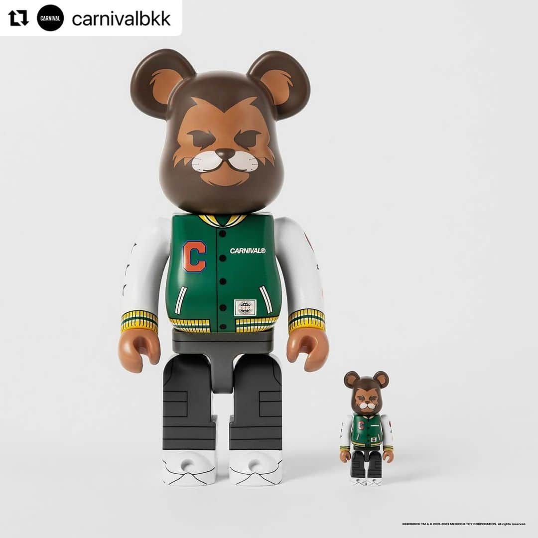 MEDICOM TOYさんのインスタグラム写真 - (MEDICOM TOYInstagram)「#Repost @carnivalbkk with @use.repost ・・・ Carnival BE@RBRICK "Lion Letterman" 100% & 400% box set (4,890 THB) | Online Raffle Via. Carnival Application  The third exclusive collaboration between Carnival and MEDICOM TOY, featuring a new BE@RBRICK version with a perfect fusion of Varsity Jacket design, highlighted by the unique lion letterman emblem – an exclusive Carnival piece. A must-have for devoted BE@RBRICK fans!  Join the raffle now at Carnival Application  #bearbrick #bearbrickthailand #medicomtoy #carnivalbkk」10月25日 11時28分 - medicom_toy