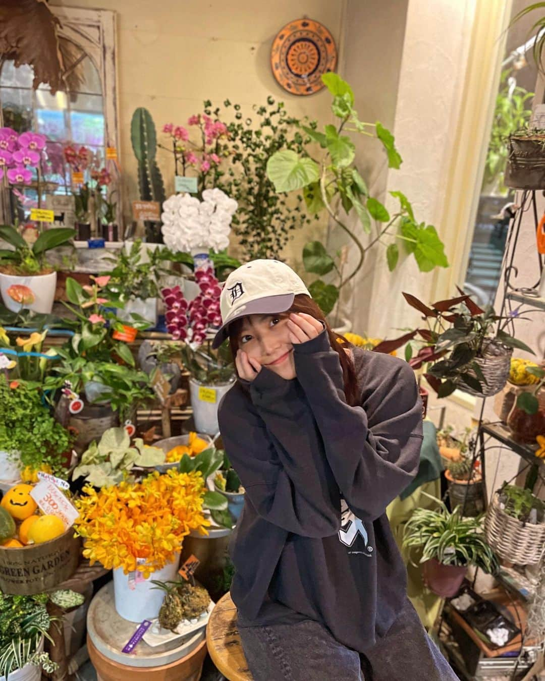 白間美瑠さんのインスタグラム写真 - (白間美瑠Instagram)「🌼🌵🎃 可愛いお花屋さん」10月25日 11時33分 - shiro36run