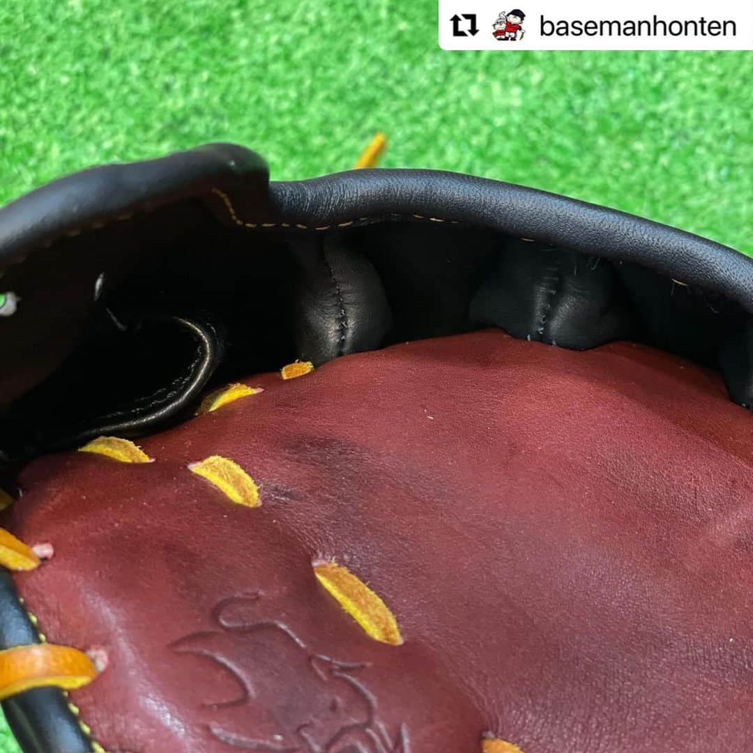 Rawlings Japanさんのインスタグラム写真 - (Rawlings JapanInstagram)「#Repost @basemanhonten with @use.repost ・・・ ・ PRO PREFERRED【FINGER SHIFT】 硬式用グラブ @rawlings_japan_llc   【フィンガーシフトキャッチ】 小指側に指をシフトして手を入れる設計。  人が物をつかむ時の自然な動作をグラブに✨  力感なく、柔らかいグラブさばきを実現する！  手を入れたらとにかくわかる！ この”自然さ”。  #rawlings #ローリングス #fingershift #フィンガーシフト #propreferred #プロプリファード #硬式野球 #硬式グラブ #baseballglove #内野手 #内野手用グラブ #infielder  #外野手 #外野手用グラブ #outfielder   #野球専門店 #baseman #bm #ベースマン #ベースマン本店 #飯田橋  #野球 #baseball @rawlings_japan_llc」10月25日 11時49分 - rawlings_japan_llc