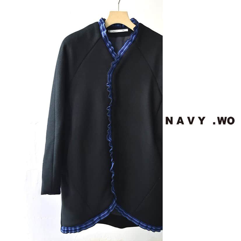 ネイビー ウォのインスタグラム：「2023 AUTUMN / WINTER collection. “opposite “  comming soon  @navy.wo_snap_by.staff  #navywo#nagoya #shinjukuTakashimaya #takashimayastyleandedit #jiyugaoka #kokura #navywoofficial  #2023aw #knitting #mode #jacket #knit #knittape #wool #coat #outer #lightouter」