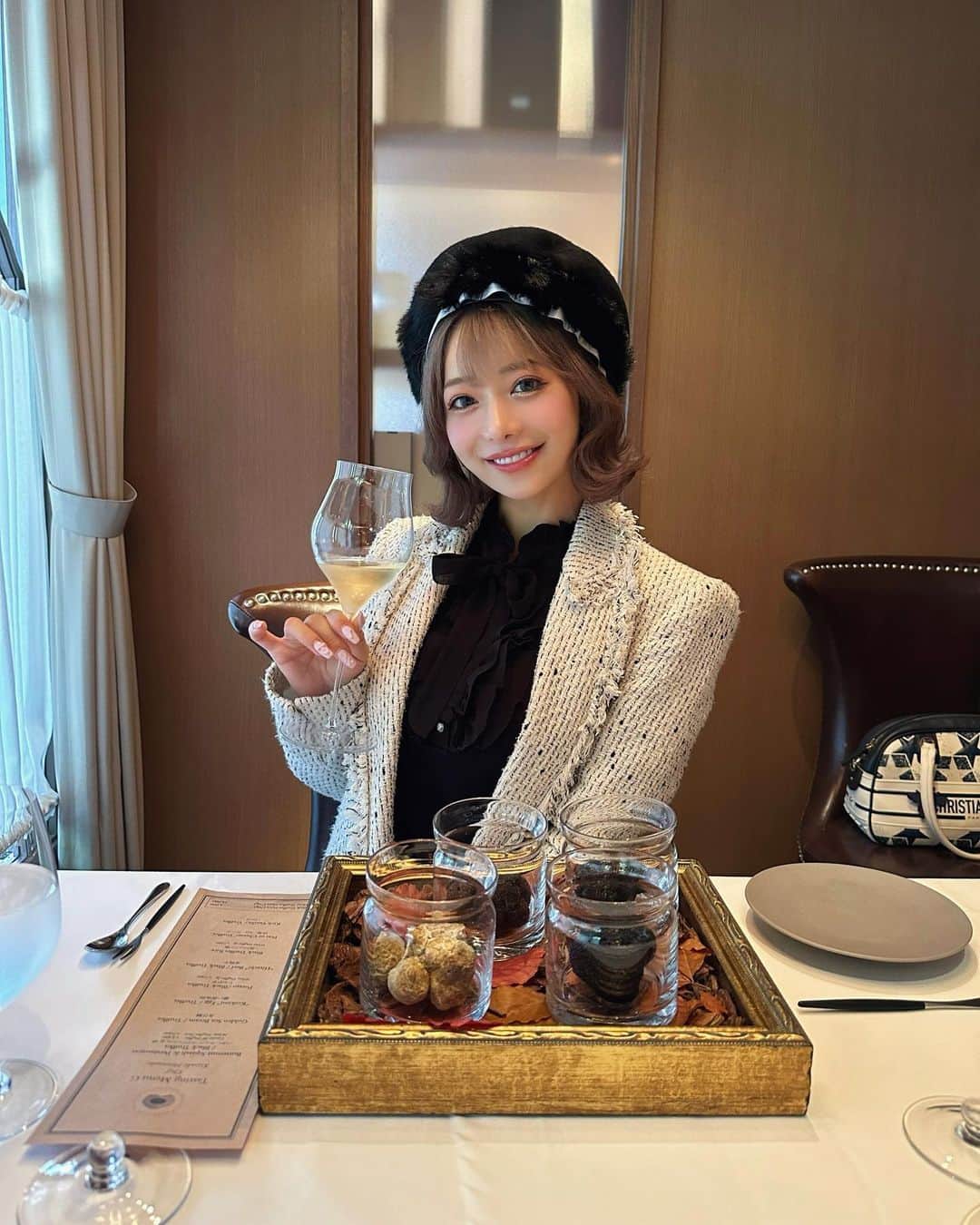 のインスタグラム：「だいすきなTerres de Truffesでお父さんの定年祝いした日㊗️🍷」