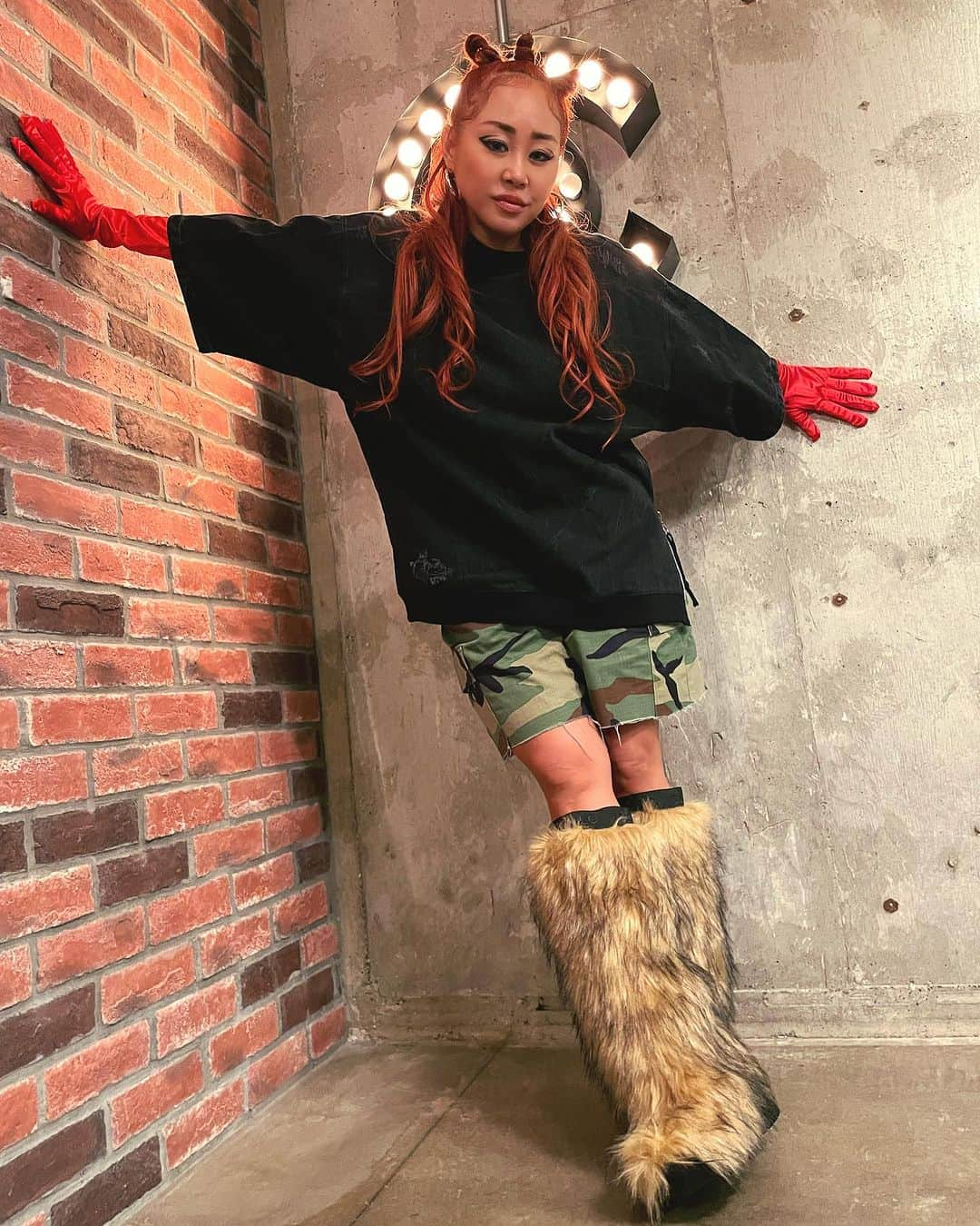 ルナさんのインスタグラム写真 - (ルナInstagram)「@yelloshoes_official 新作bootsでAutumn styling🍂🍁🍠🌰 hairmake/ @kakkeyy」10月25日 13時11分 - luna67