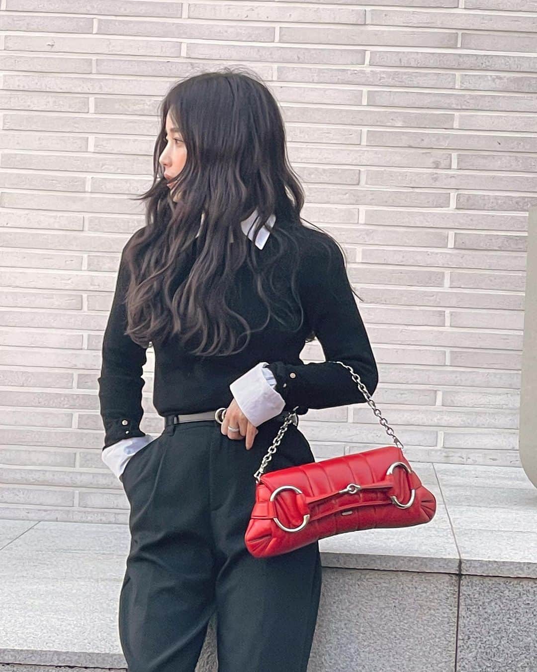 キ・ウンセさんのインスタグラム写真 - (キ・ウンセInstagram)「구름이 하나 데리고 다니는 것두  보통일이 아님😂 . . #kiootd🌿 #ootd」10月25日 13時23分 - kieunse