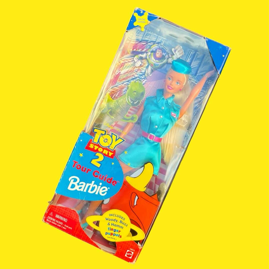おもちゃやSPIRALのインスタグラム：「90's TOY STORY2 Tour Guide Barbie 入荷しました✨  なかなか見つからないので、探されていた方是非❤️」