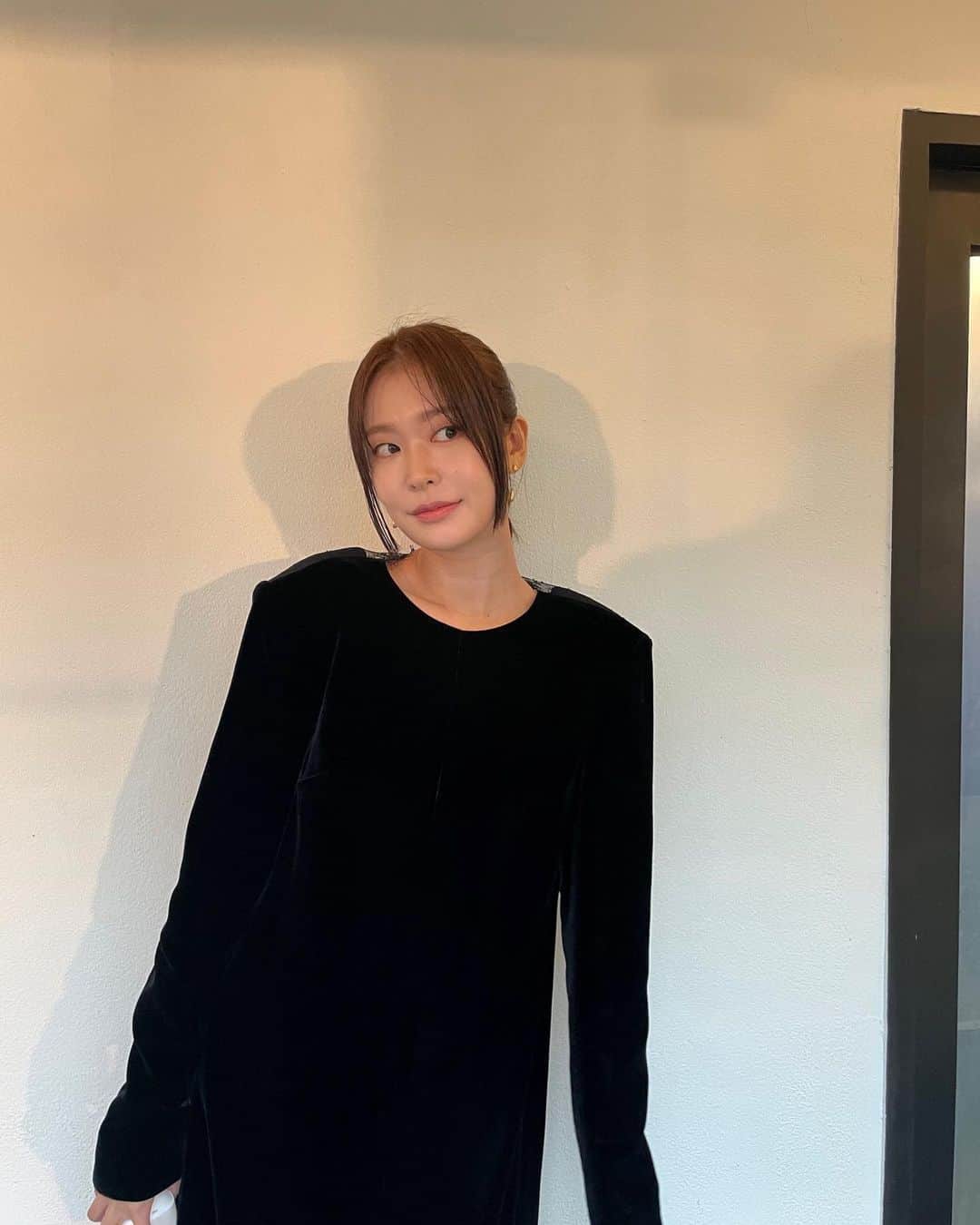 チョン・ユジンさんのインスタグラム写真 - (チョン・ユジンInstagram)「🖤」10月25日 13時50分 - eugene__jung