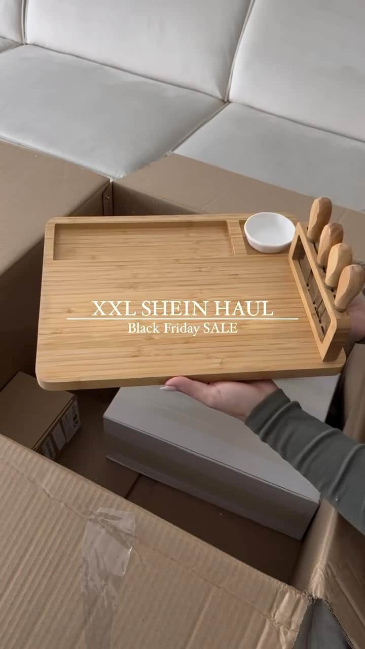 SHEINのインスタグラム：「🔊 SOUND ON 🔊 and 💸 SALES ON 💸 This BLACK FRIDAY x ASMR haul is the best of both worlds! 😲🛍 Shout out your fave BF SHEIN HOME picks from @e1ifim_ 👇  🔎 19943019 21272690 14328566 25164983 24891866 22438993 23452521   #SHEIN #SHEINforAll #SHEINstyle #fashion #chic #saveinstyle」