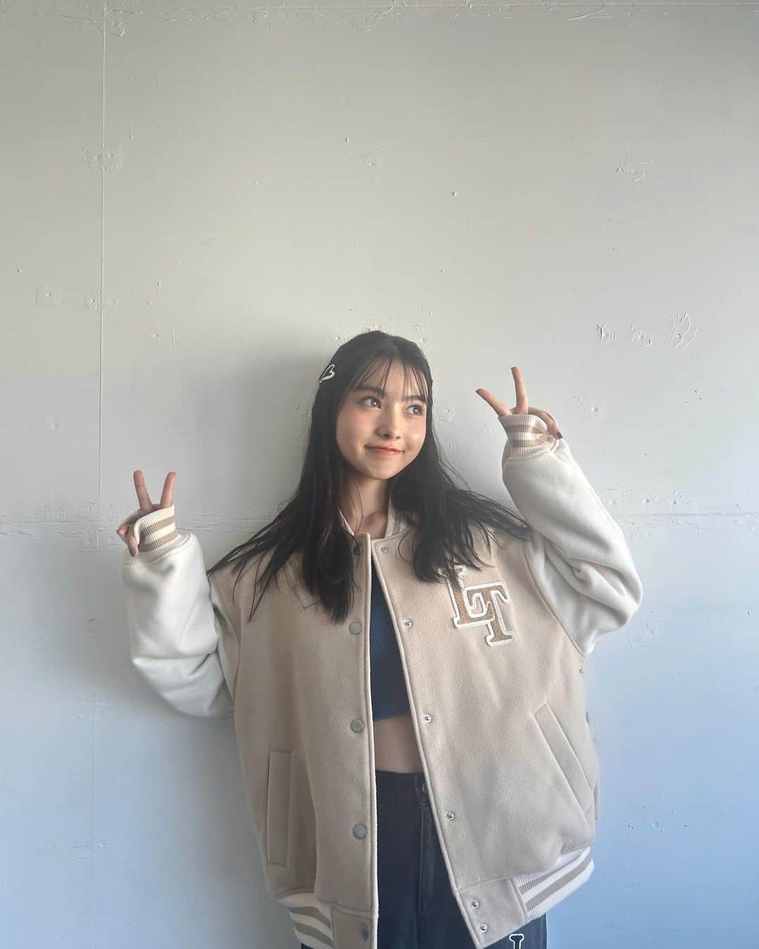 川原美杏さんのインスタグラム写真 - (川原美杏Instagram)「ニコラ12月号「好きな系統×似合わせテクで見つかるお買い物プラン」のオフショです‪‪☺︎‬  骨格にあったコーデを紹介してます😽私は骨格ウェーブさん向けのコーデを紹介してるよー🙋🏻‍♀️骨格診断も出来るから自分に似合うコーデを見つけられます！ぜひチェックしてねー！☆  #ニコラ #nicola #ニコモ #ニコラ12月号発売中 #川原美杏」11月23日 17時54分 - kawahara_mian_official