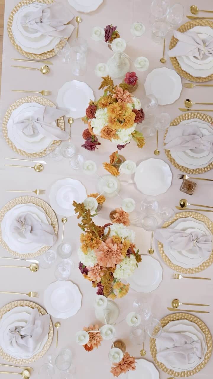 SHEINのインスタグラム：「Check out how @wifeoftheparty brings beauty to the table, one detail at a time. ✨🍽 Tap the link in bio to begin planning your next creative project now! 🌿✨  🔗:https://shein.shop/sfpn3xe  #SHEINxWOTP」
