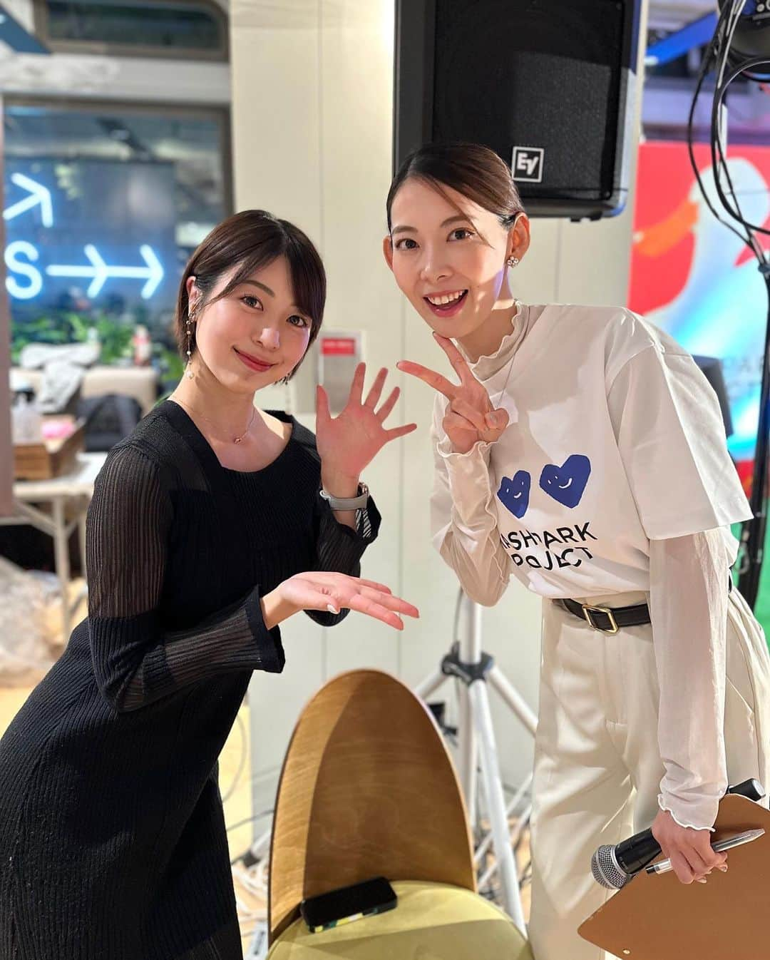 小林由依さんのインスタグラム写真 - (小林由依Instagram)「* この間参加させていただいたイベント楽しかったな🐰 ⁡ お洋服がかわいすぎて 財布の紐がゆるみ、服も買ってしまった👼🤍 ⁡ ⁡ ⁡ 今月もこちらのサロンさんで まつげパーマをしてきました！👀 ↪︎ @eyelashsalon  ⁡ かわいいお洋服着て、さらにぱっちりまつげで テンションあげてく🙆‍♀️ ⁡ まつげがしっかり上がってると 目に光が入って写真も盛れる気がするので、 まつげパーマはわたしの人生には欠かせない！笑 ⁡ まつげの状態に合わせて カール感やデザインをしっかり変えてくださるので 安心して任せられる😮‍💨✨ ⁡ とてもおすすめのサロンです◎ ⁡ ⁡ PR @eyelashsalon #growlashift #グローラッシュリフト #マツパ #まつ毛パーマ #ラコタ #ラッシュリフト #銀座　 ⁡ . . . . . ⁡  #まつげパーマ #美容 #メンズ美容 #ショートボブ #ショートヘア #くびれ #ワンピースコーデ #ワンピース #スナイデル #snidel #ブラックコーデ #黒コーデ #マッシュグループ #マッシュパークプロジェクト #mashparkproject #銀座一丁目 #銀座 #有楽町 #東京 #ginza #tokyo #休日 #休日コーデ」11月23日 18時22分 - yui.minny.now