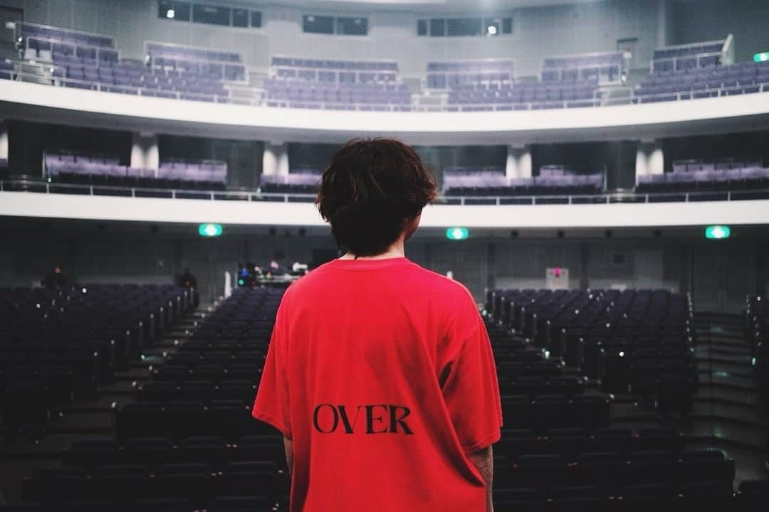 三浦大知のインスタグラム：「OVER TOUR 仙台 2日目も皆さんの笑顔が印象的でとても素敵な時間でした めちゃくちゃ楽しかったです☺️ 有難うございました🙏 さて 本日は山口 会場でお待ちしています👍🔥 #daichimiuralivetour2023 #OVER #仙台 #2日目」