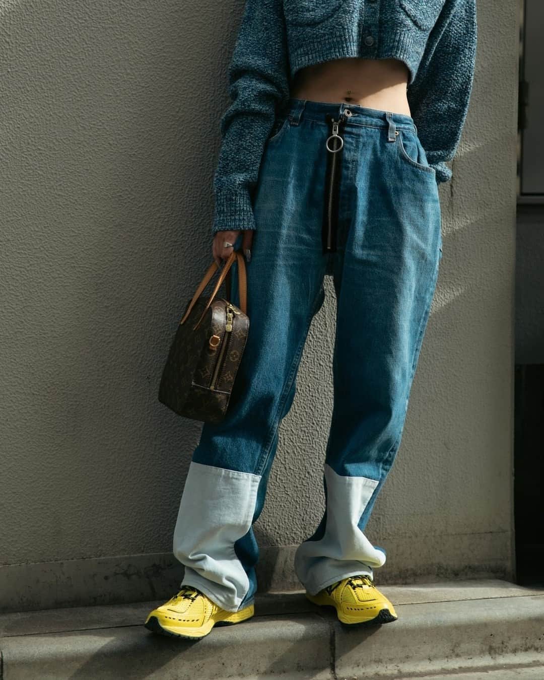 Fashionsnap.comさんのインスタグラム写真 - (Fashionsnap.comInstagram)「Name: minami⁠ ⁠ Cardigan #kotohayokozawa⁠ Pants #OFFWHITE⁠ Bag #LOUISVUITTON⁠ Shoes #NewBalance #GANNI⁠ Eyewear #KENZO⁠ ⁠ Photo by @onokoro0710⁠ ⁠ #スナップ_fs #fashionsnap #fashionsnap_women⁠」11月23日 10時01分 - fashionsnapcom