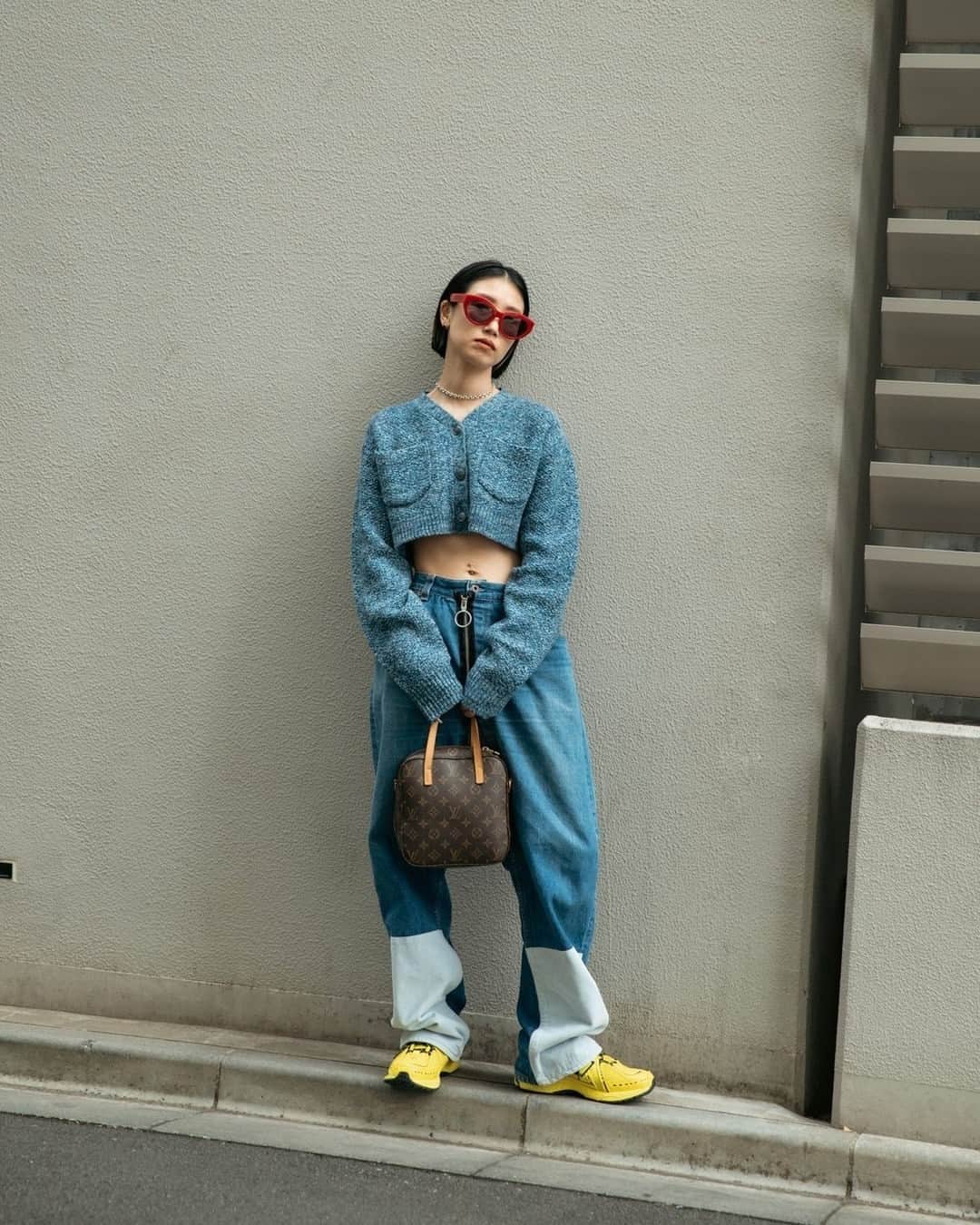 Fashionsnap.comさんのインスタグラム写真 - (Fashionsnap.comInstagram)「Name: minami⁠ ⁠ Cardigan #kotohayokozawa⁠ Pants #OFFWHITE⁠ Bag #LOUISVUITTON⁠ Shoes #NewBalance #GANNI⁠ Eyewear #KENZO⁠ ⁠ Photo by @onokoro0710⁠ ⁠ #スナップ_fs #fashionsnap #fashionsnap_women⁠」11月23日 10時01分 - fashionsnapcom