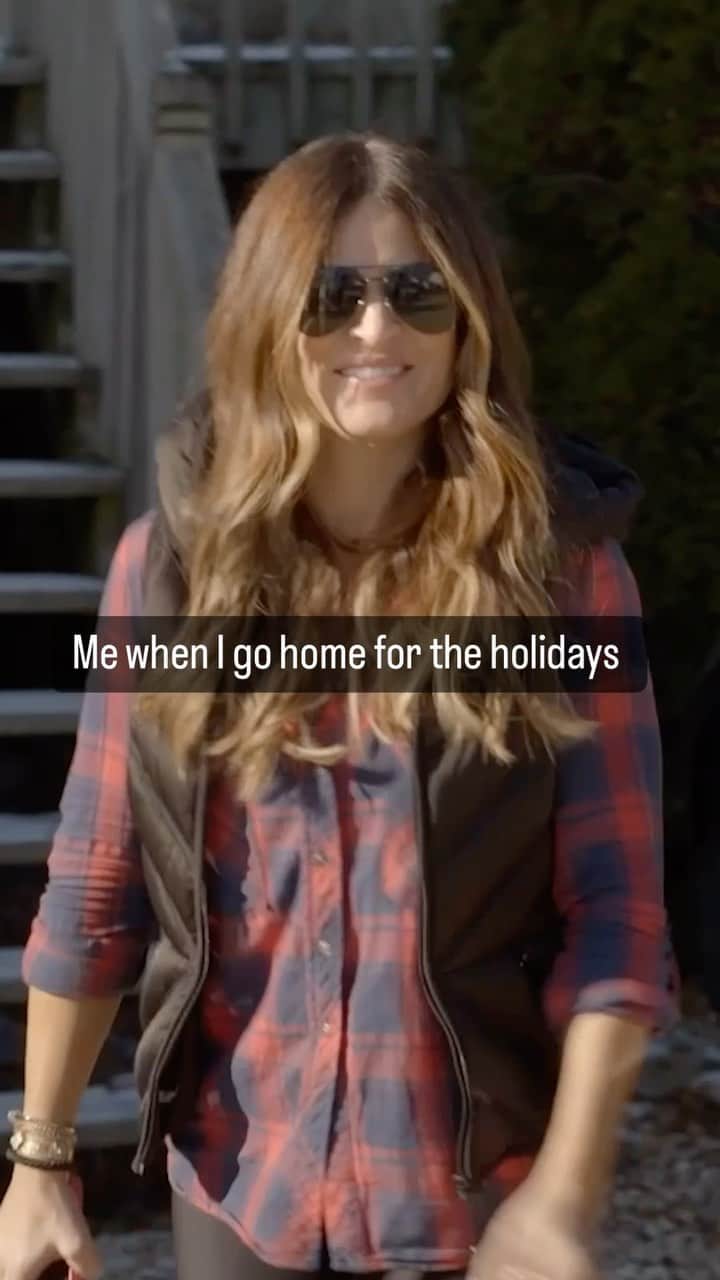 HGTVのインスタグラム：「Never forget your roots, city girls! #Thanksgiving」