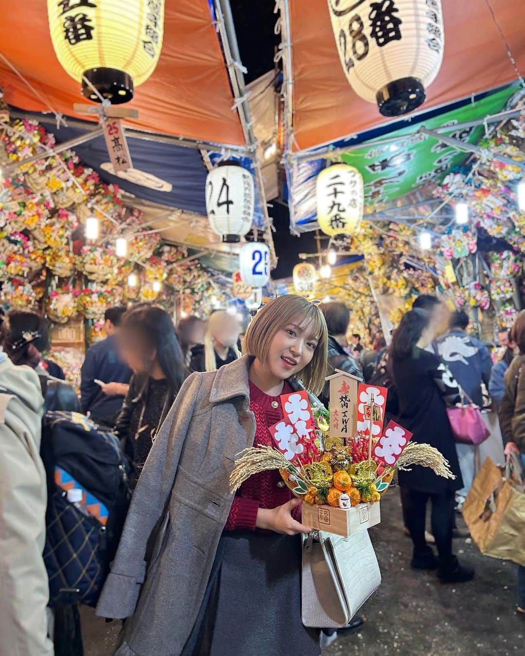 内田眞由美さんのインスタグラム写真 - (内田眞由美Instagram)「もう酉の市の季節！はやい！ 年末もみんなと駆け抜けていきます〜🏃‍♀️  日々、寒暖差あるけど気をつけて過ごしてね☺️」11月23日 21時00分 - mayumi_mmm_