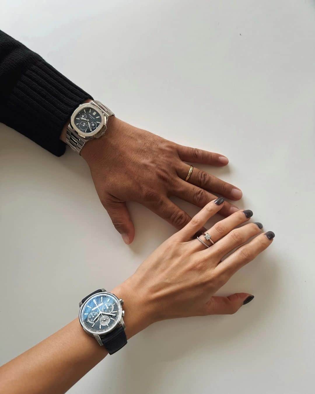 金セアルのインスタグラム：「💍 ＿＿＿＿＿＿＿＿＿＿ ・ みんなにはネタなん？って 言われましたが  11月22日(いい夫婦の日)に入籍いたしました💍✨  人って変わらないと思ってたけど こんなにも変われるんやって 有言実行で教えてくれました🤣 ありがとう。シャンシャン🐼 ・ ・ ・ ・ ・ ・ #黒すぎる手何灼けなん🤚🏿 #どこかでこの紆余曲折書いてみたいおもてます」
