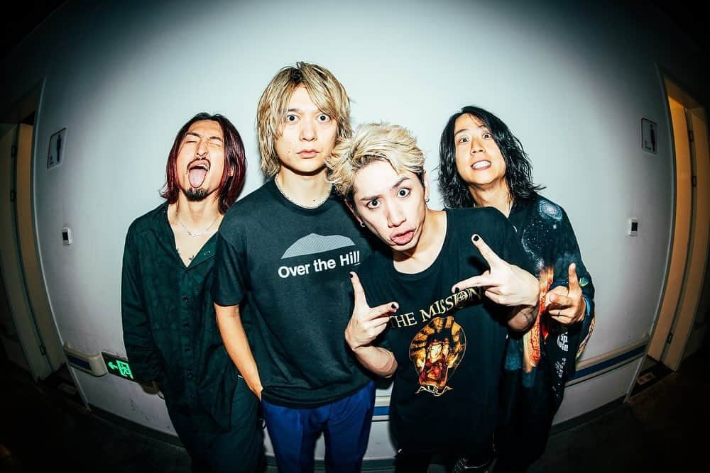 Toru さんのインスタグラム写真 - (Toru Instagram)「I had a lot of fun last night!!  Thank you 成都🔥🔥 See you all 📸 @ruihashimoto  #oneokrock #luxurydisease」11月23日 11時21分 - toru_10969