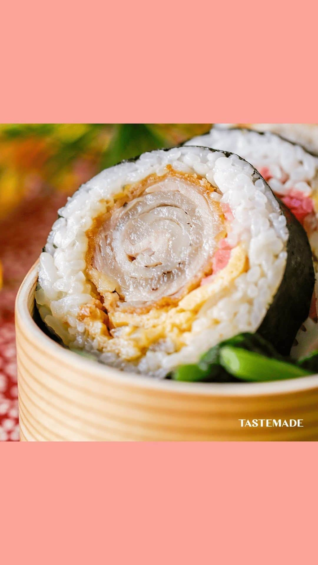 テイストメイドのインスタグラム：「【お弁当はこれ1本】かつ丼ロール🍱Deep Fried Pork Cutlet Roll  お弁当にぴったり！ワンハンドで食べられる一品！ 運動会やピクニックにどうぞ！！  ■材料 豚バラ肉　7枚 塩　少々 コショウ　少々 小麦粉　適量 溶き卵　1個分 パン粉　適量 揚げ油　適量 玉ねぎ　1/4個 溶き卵　1個分 紅生姜　適量 ごはん　200g 海苔　1枚 【調味料】 水　100ml 和風だしの素　小さじ1 みりん　大さじ3 醤油　小さじ1  ■作り方 1. 豚バラ肉に塩コショウで下味を付ける 2. くるくる巻いていく 3. 小麦粉→溶き卵→パン粉の順番で衣をつけていく 4. 170度の揚げ油できつね色になるまで揚げる（かつ） 5. かつをフライパンへ移し、玉ねぎと調味料を入れて、玉ねぎに火が通るまで加熱したら、（かつ煮） 6. 海苔にご飯を広げ、かつ煮と紅生姜を乗せて巻いて海苔が馴染むまで置く 7. 食べやすい大きさに切る  Ingredients: - Pork belly slices: 7 pieces - Salt: a pinch - Pepper: a pinch - Wheat flour: as needed - Beaten egg: 1 - Bread crumbs: as needed - Frying oil: as needed - Onion: 1/4 - Beaten egg: 1 - Pickled red ginger: as needed - Cooked rice: 200g - Seaweed (nori): 1 sheet 【Seasonings】 - Water: 100ml - Japanese dashi powder: 1 teaspoon - Mirin: 3 tablespoons - Soy sauce: 1 teaspoon  Steps: 1. Season the pork belly slices with salt and pepper. 2. Roll them up tightly. 3. Coat the rolls with flour, beaten egg, and breadcrumbs in that order. 4. Fry in oil heated to 170 degrees Celsius until golden brown (tonkatsu). 5. Transfer the tonkatsu to a frying pan, add onion and seasonings, and heat until the onion is cooked (katsu-ni). 6. Spread rice on seaweed, place the katsu-ni and pickled red ginger on top, and roll until the seaweed sticks. 7. Cut into bite-sized pieces and serve.  #テイストメイド #料理 #cooking  #recipe #簡単レシピ #おうちごはん  #おうちスイーツ  #アイデアレシピ  #さつまいも  #fries #ピクニック #焼豚 #豚肉 #おにぎり #onigiri #献立 #お肉 #ランチ #お弁当 #お弁当おかず #お弁当レシピ #カツ丼 #とんかつ #とんかつレシピ #揚げ物 #手巻き寿司 #肉巻き #Tonkatsu #トンカツ #クリスマス」